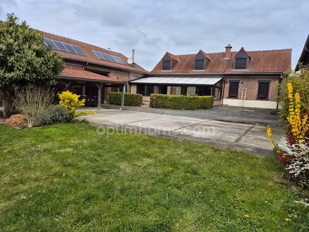 fermette rénovée 200m2 hab offrant 6 chambres + 1 bureau