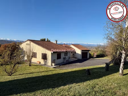 villa de plain-pied avec vue imprenable sur les pyrénées.