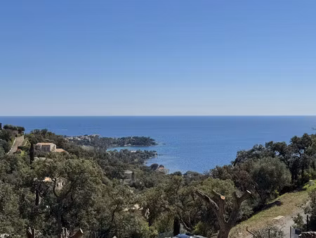vente terrain 1356 m² à saint-raphael (83700)  990 000 €
