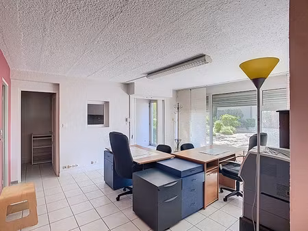 vente locaux professionnels 45 m² à carpentras (84200)  74 800 €