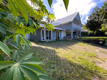 villa f5 meublée les avirons