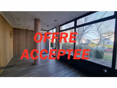 vente locaux professionnels 77 m² à amberieu-en-bugey (01500)  180 000 €