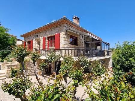maison en pierre avec piscine chauffée – ardèche sud  proche les vans