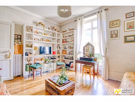 le chesnay st-jean limite versailles appartement 4 pièces 82 m² carrez avec terrasse