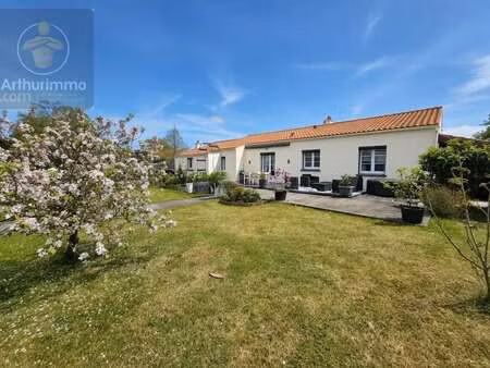 vente maison à bouin (85230) : à vendre / 110m² bouin