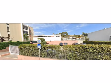 vente parking 20 m² à le cannet (06110)  14 000 €