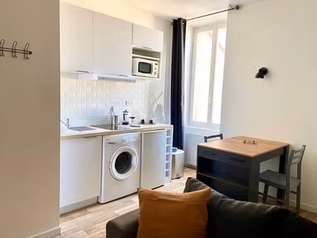 location meublée appartement 1 pièce 17 m² à cognac (16100)  380 €