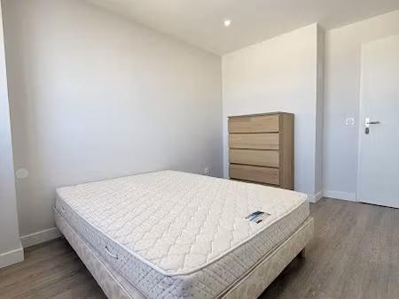 location appartement 4 pièces 83.84 m² à tours (37000)  545 €