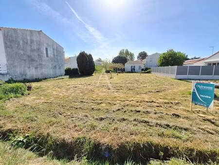 vente terrain à la tranche-sur-mer (85360) : à vendre / 607m² la tranche-sur-mer