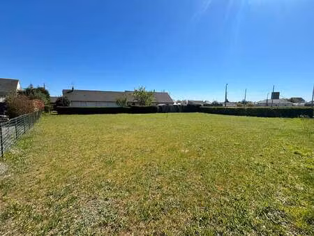 vente terrain à noyant-villages (49490) : à vendre / 727m² noyant-villages