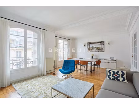 location meublée appartement 4 pièces 70 m² à paris 1er (75001)  2 940 €