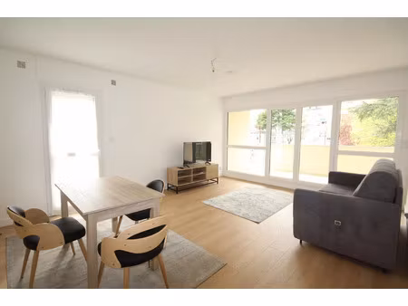 studio 41m² + loggia 9m² en meublé sur vélizy-villacoublay