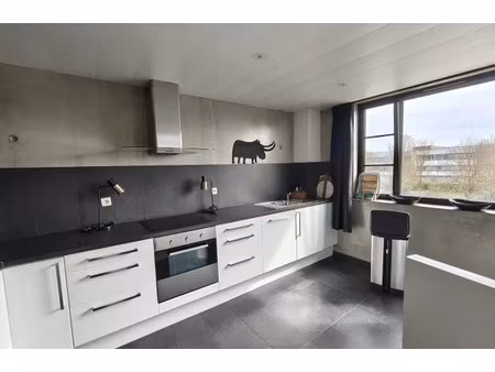 location meublée appartement 3 pièces 150 m² à villeneuve-d'ascq (59491)  2 490 €