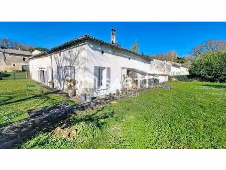 maison charentaise en moellons