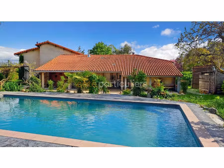 maison coufouleux 13 pièce(s) 281.9 m2