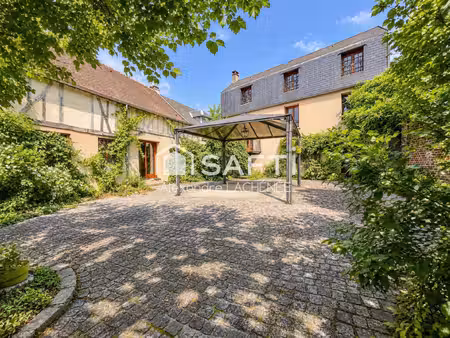 maison de 223m2 d'exception avec rivière en jardin 2 033m2