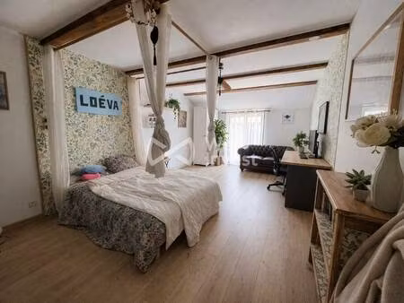 we invest joan tupeanskas