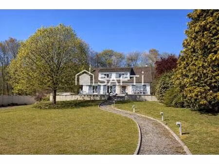 maison familiale avec vue dégagée  5 chambres