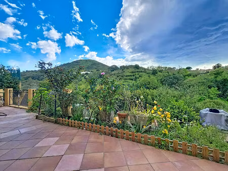 maison offrant un environnement paisible au quotidien