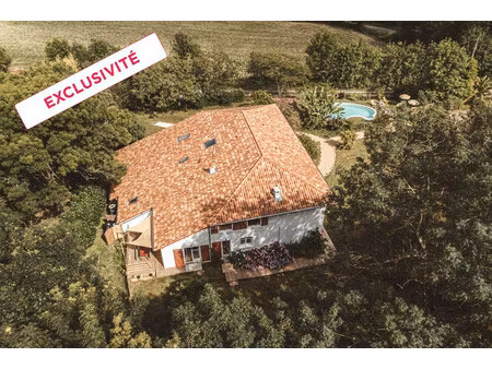 vente bâtiment 13 pièces