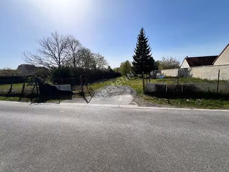 à vendre beau terrain à bâtir de 1000 m² à pontavert