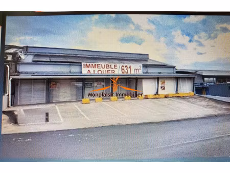 location locaux professionnels 631 m² à baie mahault (97122)  7 300 €
