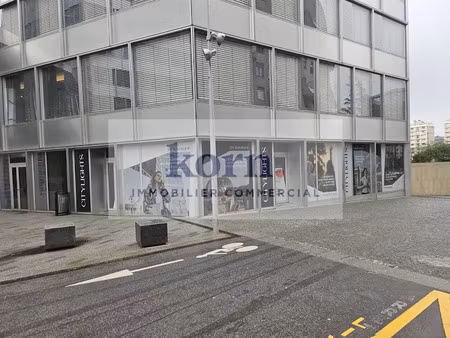 location locaux professionnels 242 m² à boulogne-billancourt (92100)  72 600 €