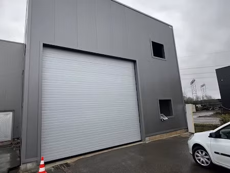 location locaux professionnels 0 pièces 208 m² à guibeville (91630)  3 250 €