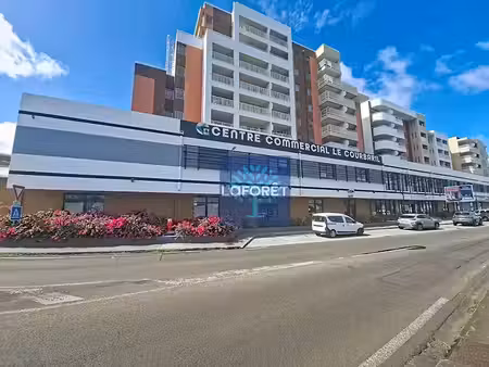 location locaux professionnels 0 pièces 208.73 m² à le robert (97231)  6 853 €