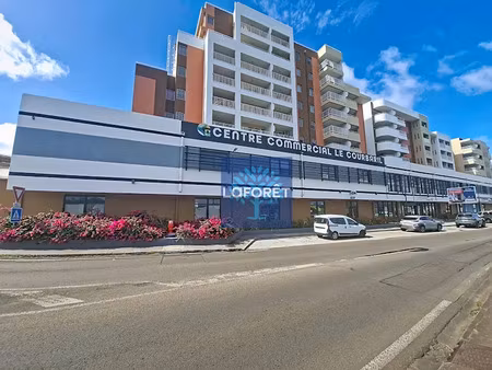 location locaux professionnels 208.73 m² à le robert (97231)  6 853 €