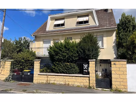 maison courtry 115.27 m² t-7 à vendre  349 000 €