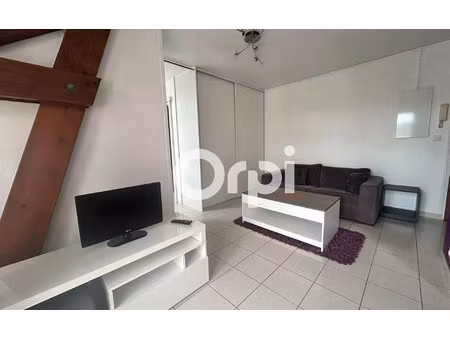 location appartement  m² t-2 à longjumeau  900 €
