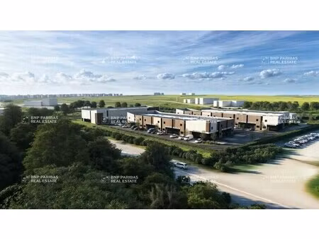 vente local d'activités 96 m² à 3 122 m²