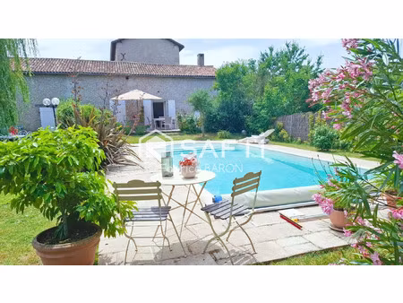 vente maison 7 pièces 185 m² liniers (86800)