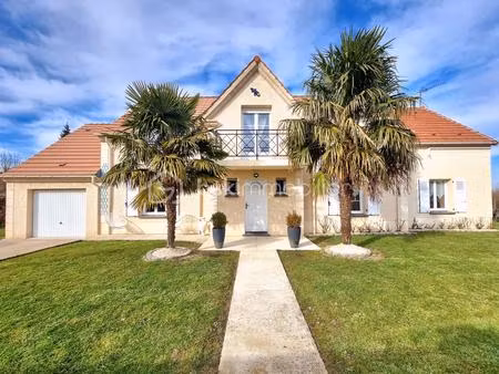 maison de 195 m² à vieux-champagne