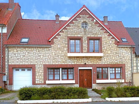 maison bourgeoise avec 6 chambres à 20 mn d’amiens-sud & hôpital (chu)
