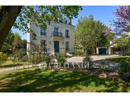 bas de chatou - magnifique maison mansart