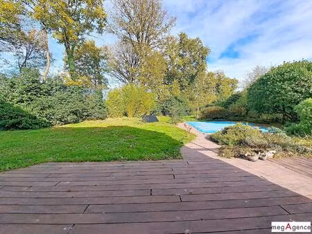 à sautron – maison d’architecte au calme  avec piscine et grand jardin arboré