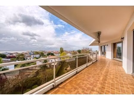 appartement de 6 pièces de luxe en vente à saint-sulpice-de-royan  france