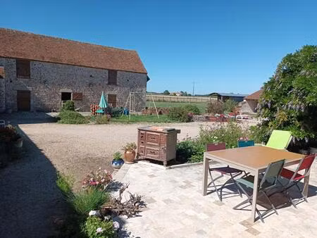 maison bonnee 4 pièce(s) 200 m2