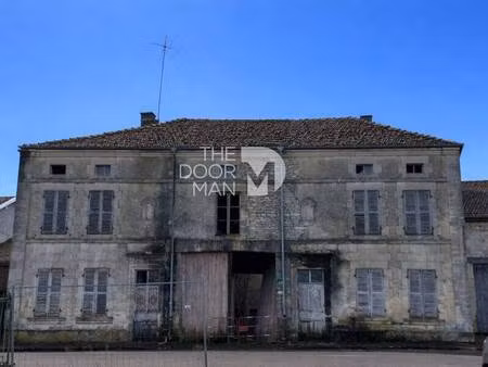 romain gil - the door man france