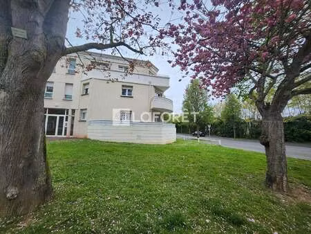 location appartement 3 pièces à caen (14000) : à louer 3 pièces / 69m² caen