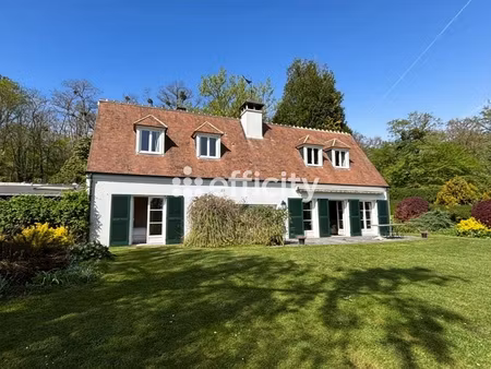 maison 8 pièces - 210 m²