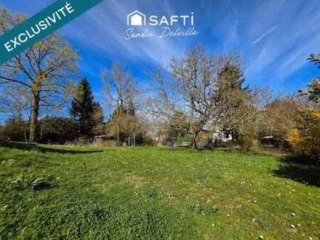 terrain à bâtir 708m²- possibilité 140 à 150m² hab
