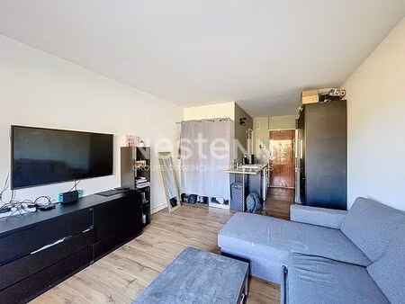 appartement 1 pièce(s) 23 m2  terrasse