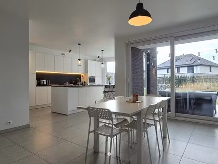 huis te huur in lokeren met 3 slaapkamers