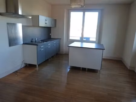 vierzon centre - ville : appartement t.4 - 3 chambres - 108 m²