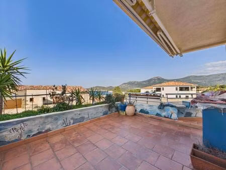 algajola t2 286 000€