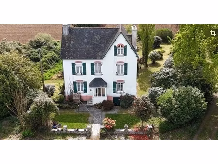 magnifique propriété à vendre 6 pièces plonevez-du-faou (29) 2 4 hectares