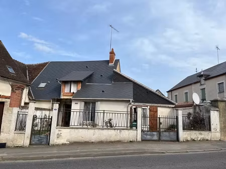 vente maison 7 pièces 97 m² à chârost (18290)  30 000 €